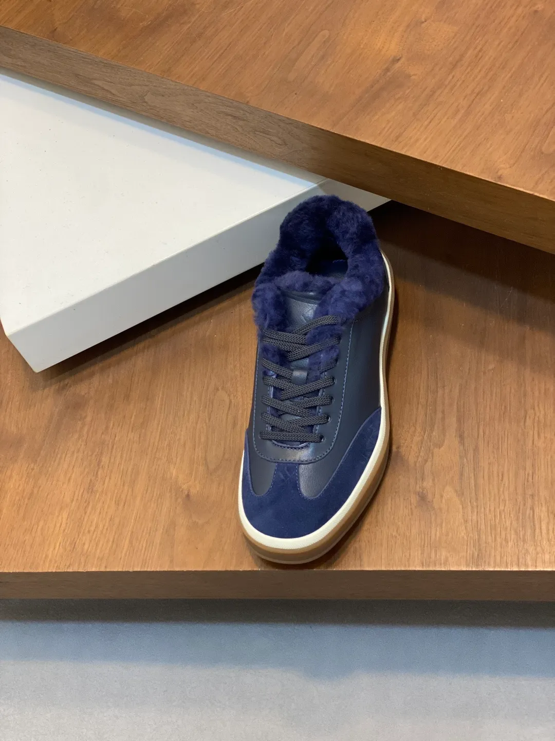 Men's men's shoes💰740 Loro Piana - Classic casual wool shoes, men's lace-up casual shoes and sneakers, high-quality lightweight and comfortable fabrics, suitable for outdoor leisure, the color scheme is young and energetic, great with sportswear or casual suits! Code number: 39-44 (45, 46, can be customized)